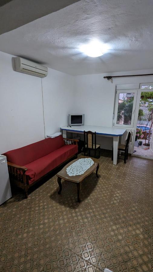 فندق Private Guest-House Gutic سوتوموري المظهر الخارجي الصورة